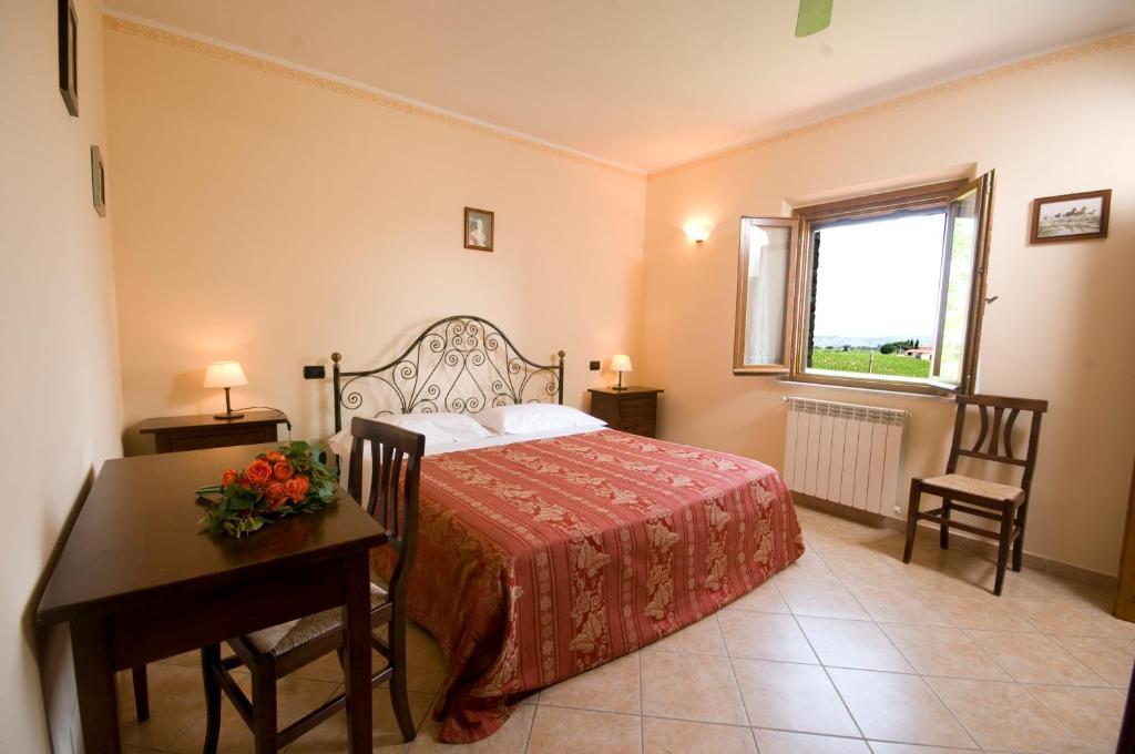 Agriturismo Macinatico San Gimignano Habitación foto
